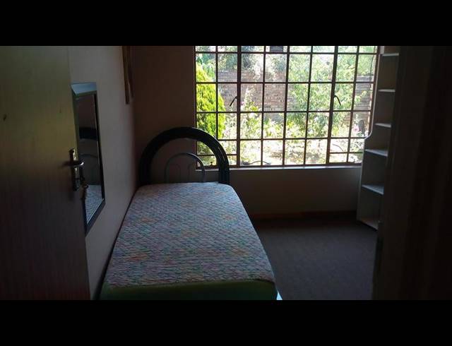 1 BEDROOM PROPERTY TO RENT IN KANONIERSPARK